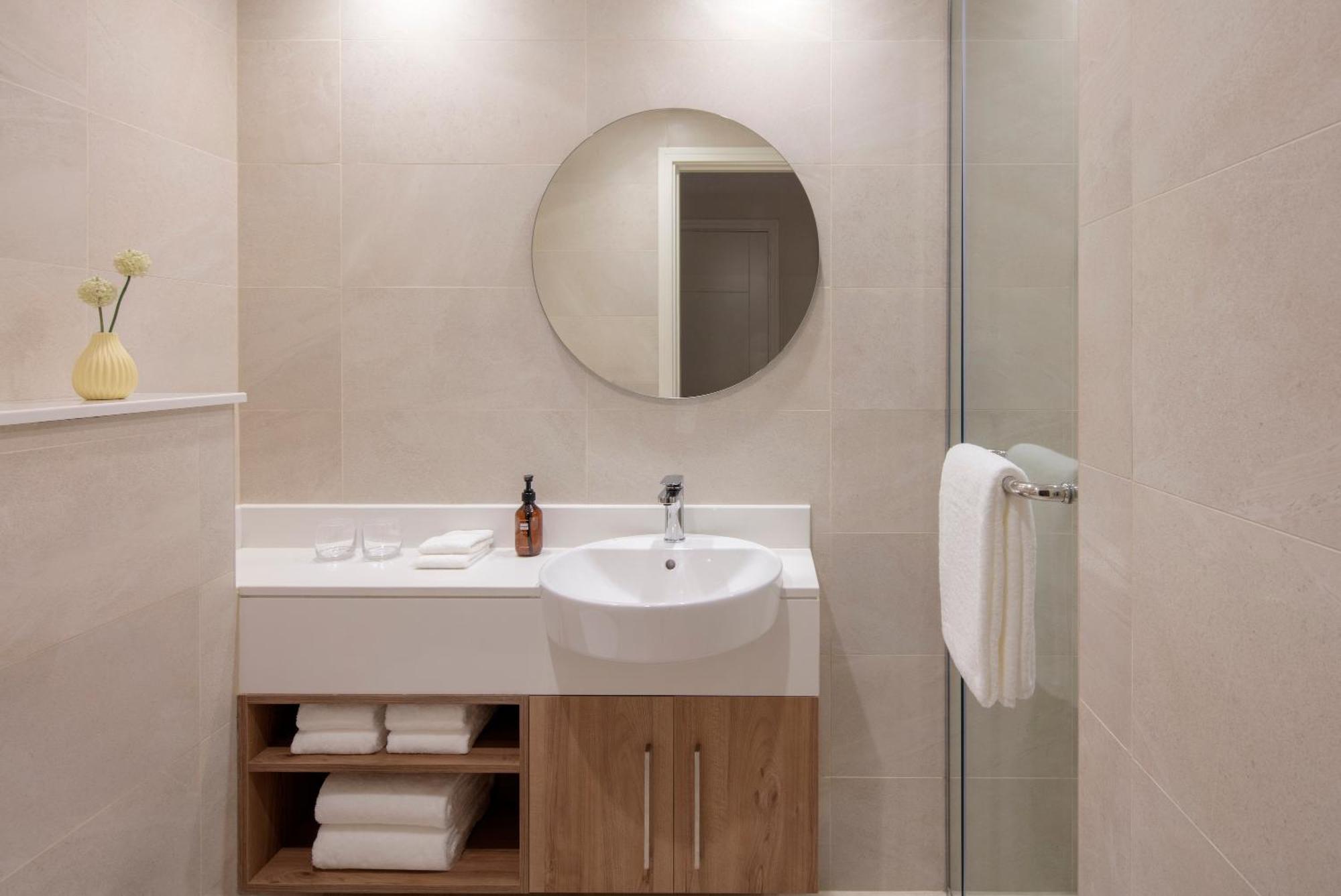 فندق Staybridge Financial Centre By Ihg